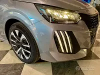 Nuova Peugeot 208 Style 100 CV (73 kW) 2026 Grigio Utilitaria