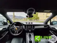 Usata Porsche Macan Turbo Performance Package 441 CV (324 kW) 2017 Nero SUV