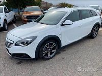 Usata Opel Insignia 163 CV (119 kW) 2015 Bianco Station wagon