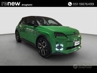 Usata Renault 5 E-Tech Komfort 110 kW (150 CV) 2025 Verde Berlina