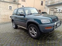 Usata Toyota RAV4 1997 Verde SUV