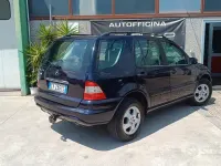 Usata Mercedes ML270 Classic 163 CV (119 kW) 2005 Blu SUV