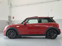 Begagnad Mini Cooper SD 170 HK (125 kW) 2015 Röd Halvkombi