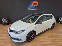 Usata Toyota Auris Hybrid Lounge 99 CV (72 kW) 2018 Bianco Berlina