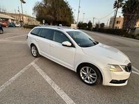 Begagnad Skoda Octavia G-TEC Ambition 131 HK (96 kW) 2020 Vit Kombi