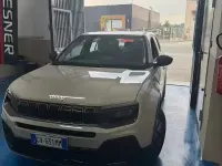 Usata Jeep Avenger Longitude 101 CV (74 kW) 2024 Beige SUV