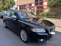 Usata Volvo V50 116 CV (85 kW) 2012 Nero Station wagon