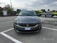 Usata Fiat Tipo Lounge 120 CV (88 kW) 2018 Grigio Station wagon