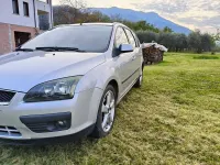 Usata Ford Focus Style 90 CV (66 kW) 2007 Argento Station wagon