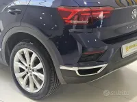Usata VW T-Roc Style 150 CV (110 kW) 2018 Blu metallizzato SUV