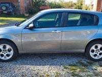 Usata Alfa Romeo 147 120 CV (88 kW) 2008 Grigio Utilitaria