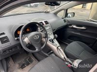 usata Toyota Auris Auris5p 1.6 dual Sol m-mt