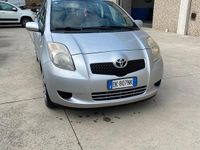Usata Toyota Yaris 2007 Grigio Berlina
