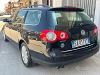 Usata VW Passat 140 CV (102 kW) 2009 Bluazzurro Station wagon
