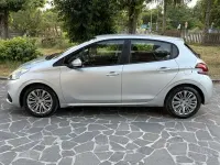 Usata Peugeot 208 Allure 75 CV (55 kW) 2017 Argento Utilitaria