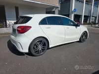 Usata Mercedes A180 109 CV (80 kW) 2016 Bianco Utilitaria