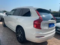 Usata Volvo XC90 Momentum 235 CV (172 kW) 2021 Bianco SUV