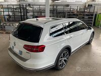 Usata VW Passat Alltrack 190 CV (139 kW) 2018 Bianco Station wagon