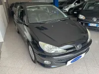 Usata Peugeot 206 68 CV (50 kW) 2008 Nero Berlina
