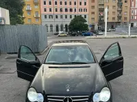 Usata Mercedes C200 122 CV (89 kW) 2005 Nero Berlina