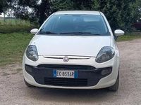 Usata Fiat Punto 77 CV (56 kW) 2011 Utilitaria