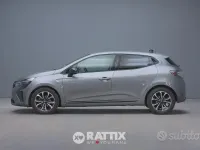 Usata Renault Clio V Techno 91 CV (66 kW) 2025 Grigio Berlina