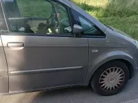 Usata Lancia Musa 69 CV (50 kW) 2007 Grigio Monovolume