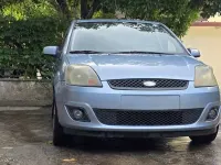 Usata Ford Fiesta Ghia 68 CV (50 kW) 2005 Bluazzurro Utilitaria
