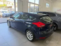 Usata Ford Focus Titanium 120 CV (88 kW) 2016 Grigio Berlina