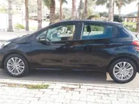 Begagnad Peugeot 208 Allure 75 HK (55 kW) 2016 Svart Halvkombi