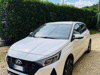 Usata Hyundai i20 101 CV (74 kW) 2023 Bianco Utilitaria