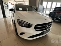 Usata Mercedes B180 Premium 115 CV (84 kW) 2019 Bianco Monovolume