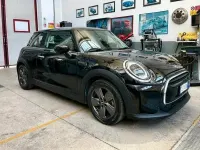 Usata Mini ONE 75 CV (55 kW) 2022 Nero Utilitaria