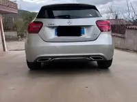 Usata Mercedes A180 Premium 136 CV (100 kW) 2018 Grigio Berlina