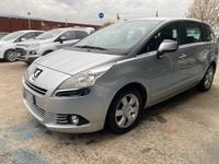 Usata Peugeot 5008 Family 112 CV (82 kW) 2011 Grigio Monovolume