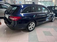 Usata Mercedes C200 136 CV (100 kW) 2015 Blu/azzurro Station wagon