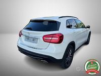 Usata Mercedes GLA180 109 CV (80 kW) 2016 Bianco SUV