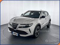 Usata Alfa Romeo Junior 114 kW (156 CV) 2025 Beige SUV