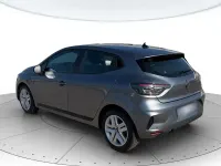 Usata Renault Clio V Evolution 67 CV (49 kW) 2025 Grigio scuro metall. Berlina