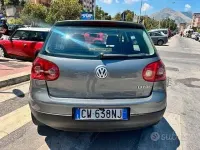 Usata VW Golf IV 105 CV (77 kW) 2004 Grigio Berlina