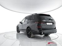 Usata BMW X7 Comfort Edition 352 CV (258 kW) 2025 Black sapphire metallizzato SUV