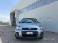 Usata Ford Fusion Titanium 90 CV (66 kW) 2006 Blu Utilitaria