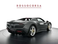 Usata Ferrari 296 829 CV (609 kW) 2023 Grigio Coupé