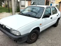 Brugt Alfa Romeo 33 105 HK (77 kW) 1989 Hvid Sedan