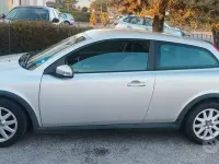 Usata Volvo C30 109 CV (80 kW) 2007 Grigio Utilitaria