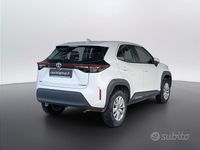 Usata Toyota Yaris Cross Active 116 CV (85 kW) 2022 Bianco SUV