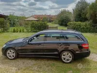 Usata Mercedes E250 2010 Nero Station wagon