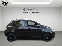 Usata Lancia Ypsilon Platinum 69 CV (50 kW) 2016 Nero Utilitaria