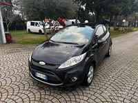 Usata Ford Fiesta Titanium 95 CV (69 kW) 2010 Nero Berlina