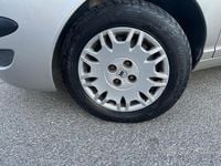 Usata Lancia Ypsilon 60 CV (44 kW) 2004 Grigio Utilitaria